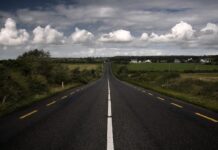 Un encuentro sobrenatural en la carretera » 2023