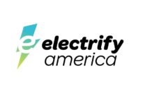 Electrify America agregará el conector del estándar de carga de América del Norte (NACS) para 2025