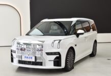 Se FILTRA el monovolumen de lujo Volvo EM90 »