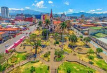 Explora la ciudad más grande de Costa Rica, llena de arte vibrante, arquitectura interesante y comida deliciosa »