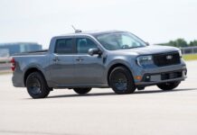Ford presentó la nueva Maverick Lobo del 2025, un estilo de camioneta de calle, con un rendimiento divertido de conducir