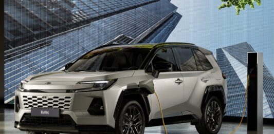 Los 5 autos híbridos enchufables del 2026 con mejor autonomía eléctrica