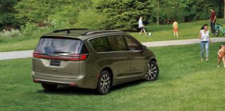 Los 5 autos nuevos del 2026 con los peores problemas de software reportados