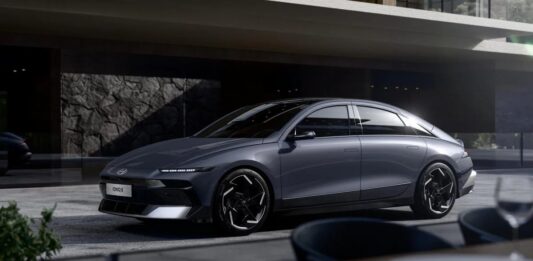 Los 5 autos eléctricos del 2026 más rápidos de cargar en el mercado americano