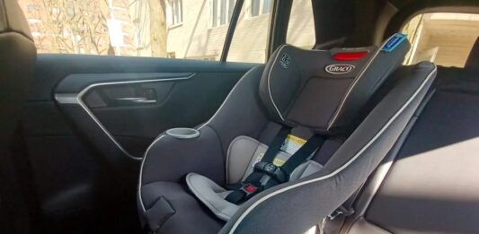 Los 5 SUVs compactos del 2026 ideales para familias con niños pequeños