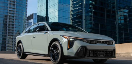 Prueba: Kia K4 del 2026, con un diseño que detiene miradas