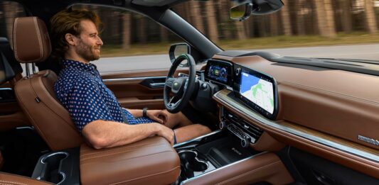Los 5 autos del 2026 con el mejor sistema de aire acondicionado trasero independiente