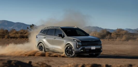 Kia da a conocer los precios de los modelos Sportage híbrido turbo (HEV) e híbrido turbo enchufable (PHEV) del 2027
