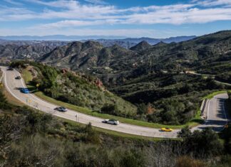 5 carreras clandestinas que cambiaron para siempre las reglas de la industria automotriz