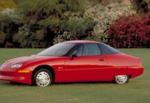5 autos que fueron destruidos a propósito (y la historia detrás es increíble)