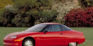 5 autos que fueron destruidos a propósito (y la historia detrás es increíble)