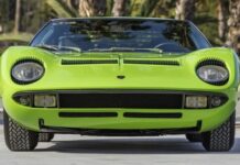 5 autos de garaje que sus dueños compraron por monedas y hoy valen fortunas