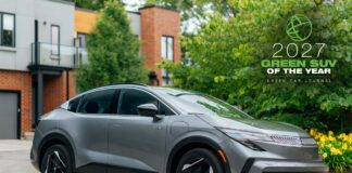 El nuevo Mitsubishi Eclipse Sportback EV ha sido nombrado SUV ecológico del año 2027 por Green Car Journal