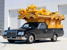 Los 5 carros fúnebres más extraños del mundo (y uno era un superdeportivo)